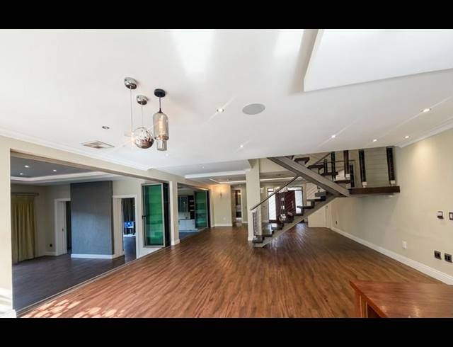 4 BEDROOM HOUSE FOR SALE IN BLUE VALLEY GOLF ESTATE
